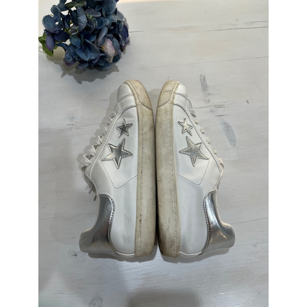 Soda Star Sneakers White Silver Accents‎ Casual Shoes Size 8.5